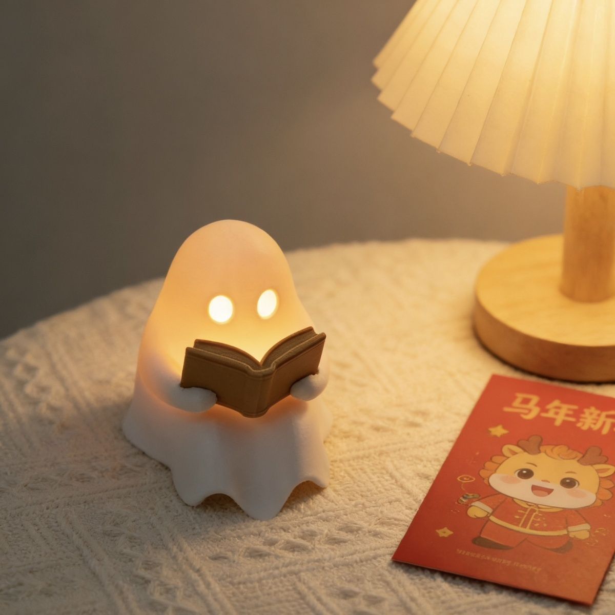 Schattig Lezend Spook LED Nach - Desk Setup Lamp recensie en prijs